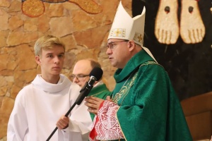 biskup robert chrząszcz